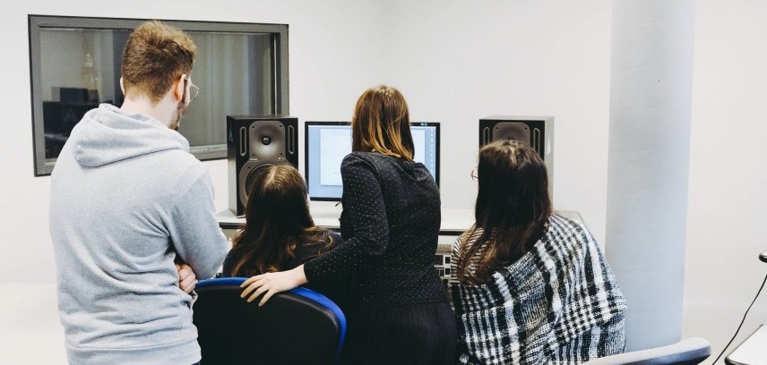 It Encourages Infinite Learning